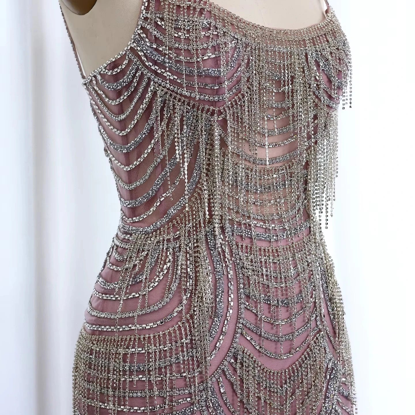 Vestido Sirena Champagne con Cristales